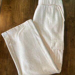 Ladies Maurices High Rise Cargo Wide Leg Sweatpant Oatmeal Size Large Long NWOT!